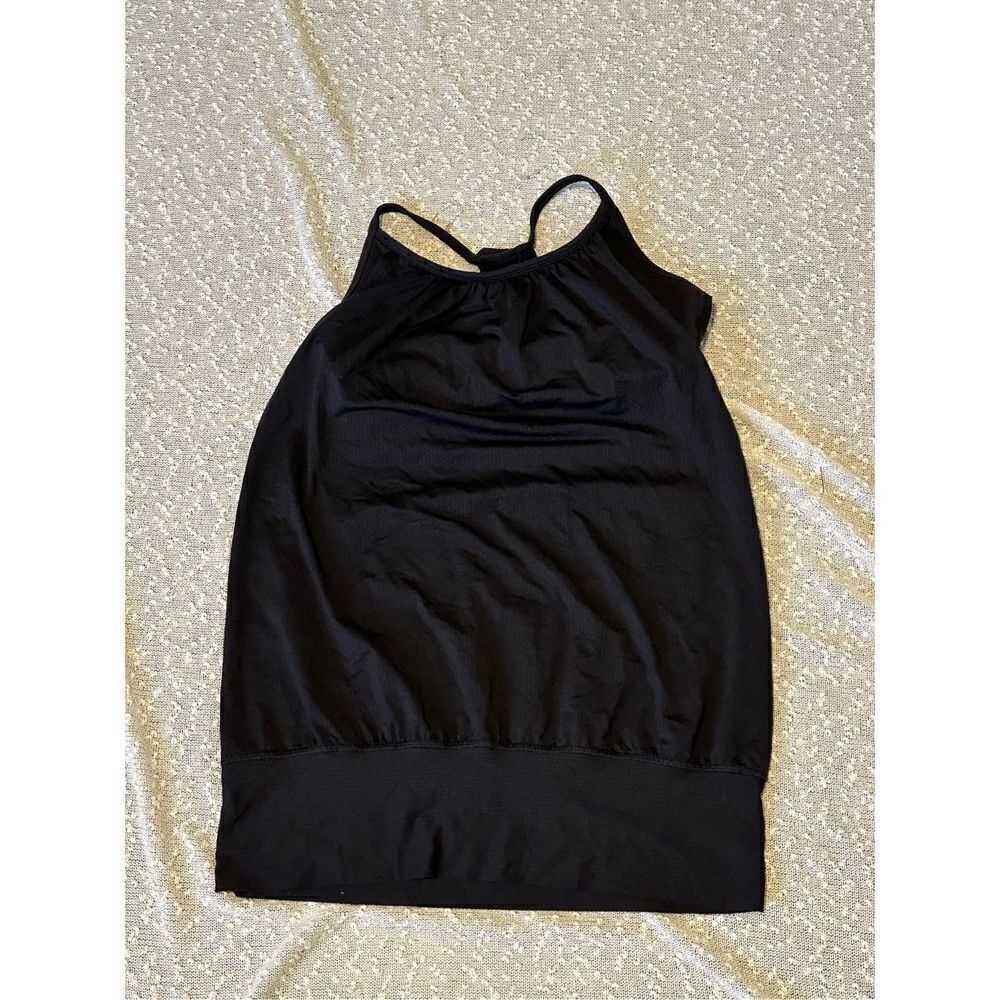 LULULEMON Small Black Tank w built in Bra